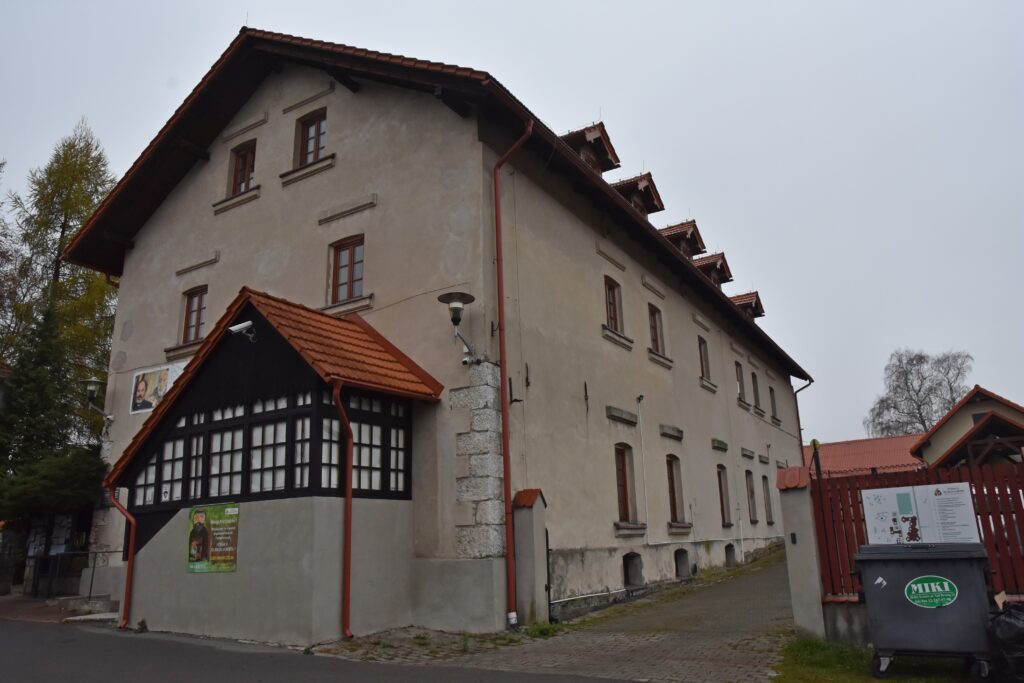 Zabierzow Radwanowice dworek 1 1024x683 1