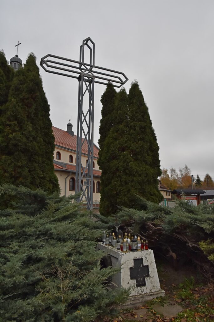 prusy cm 400 1 glowna 683x1024 2